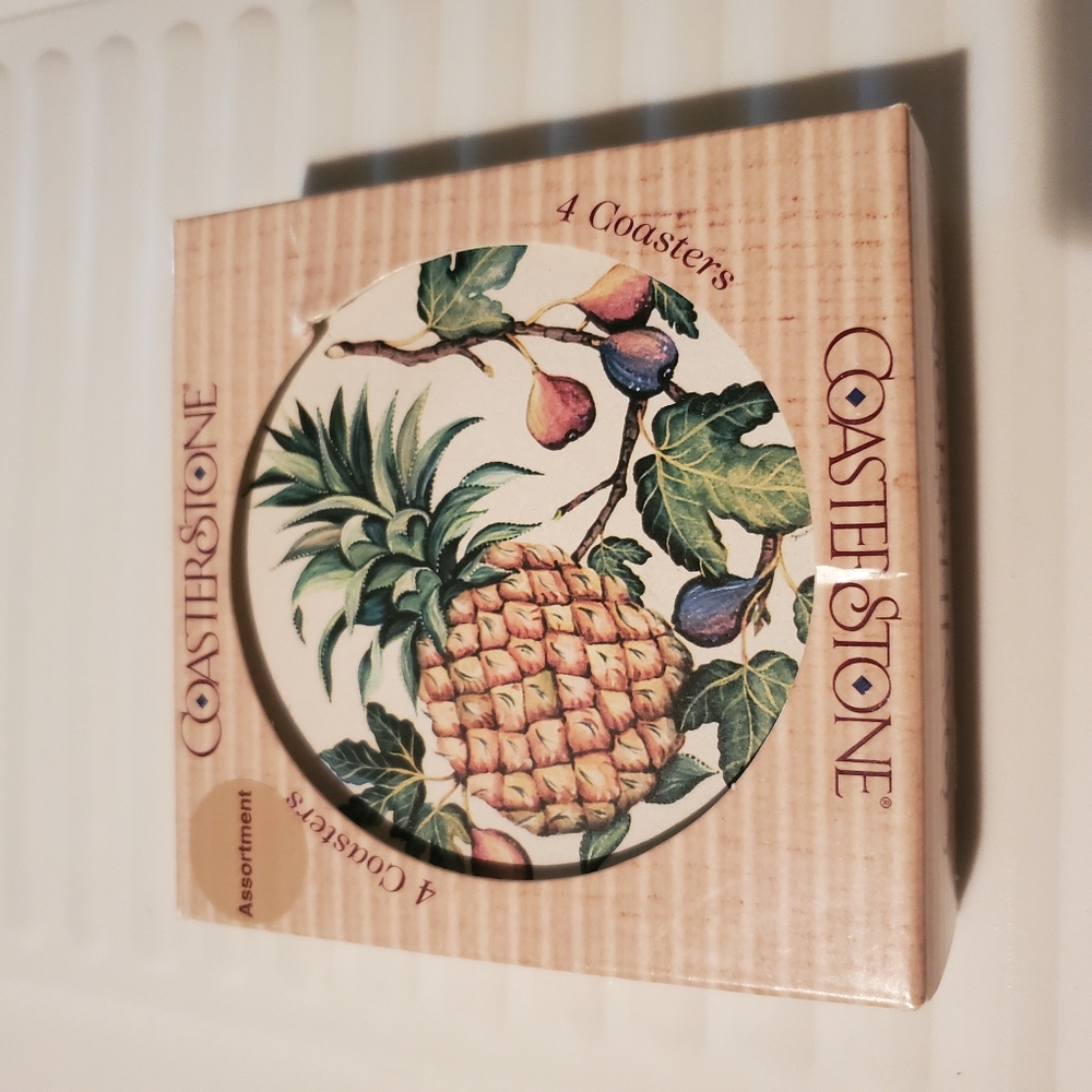Cornerstone Pineapple theme coaster set